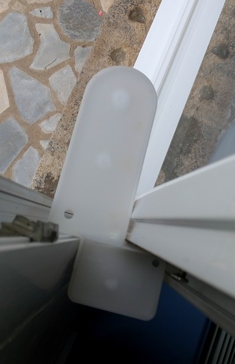 passerelle plastique pour chat